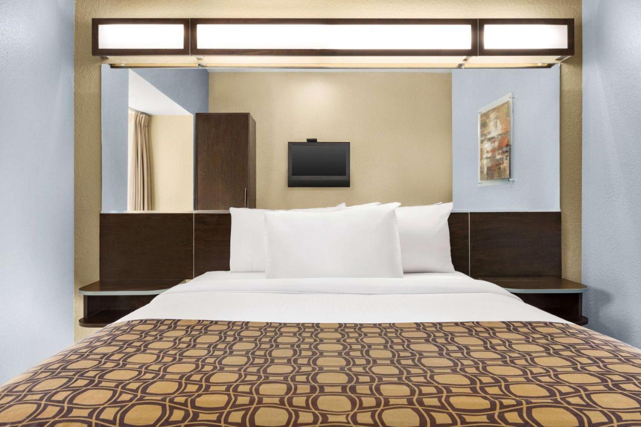 Microtel Inn & Suites By Wyndham Woodstock/Atlanta North Exterior foto