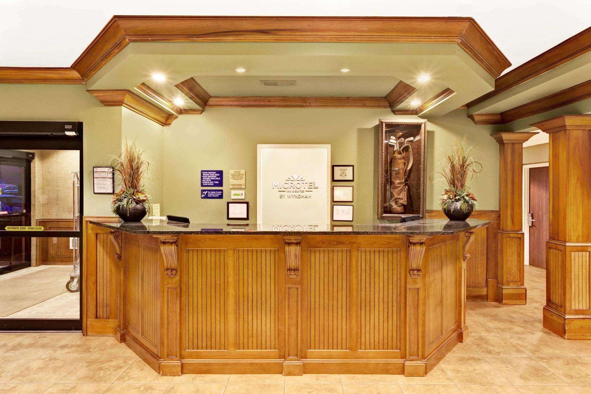 Microtel Inn & Suites By Wyndham Woodstock/Atlanta North Exterior foto